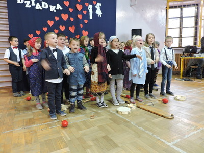 Przedstawienie na dzień babci i dziadka 