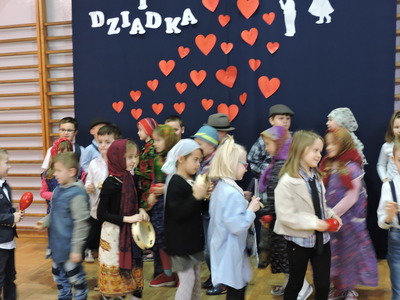 Przedstawienie na dzień babci i dziadka 