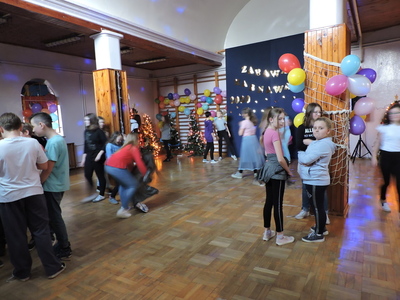 Zabawa na balu karnawałowym 