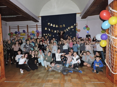 Zabawa na balu karnawałowym 