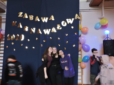 Zabawa na balu karnawałowym 