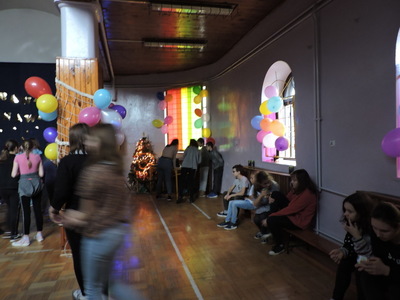 Zabawa na balu karnawałowym 