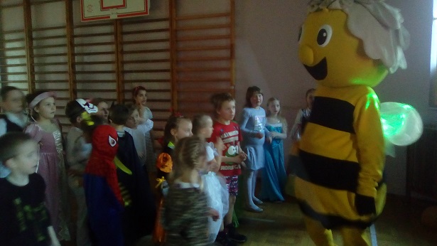 Zabawa podczas ferii zimowych 