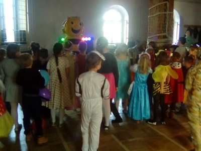 Zabawa podczas ferii zimowych 