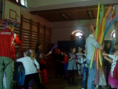 Zabawa podczas ferii zimowych 