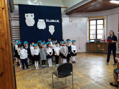 Pasowanie uczniów klas pierwszych