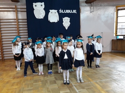 Pasowanie uczniów klas pierwszych 