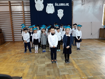 Pasowanie uczniów klas pierwszych 