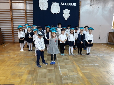 Pasowanie uczniów klas pierwszych 