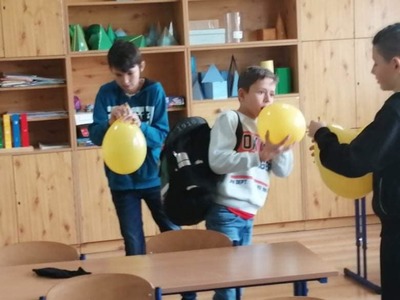 Dmuchanie balonów 