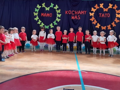 Zdjęcie wszystkich dzieci razem