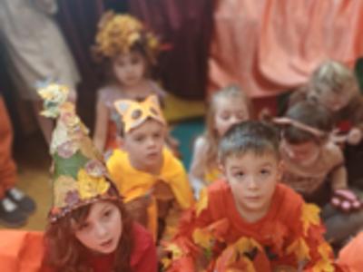 Przedszkolaki podczas Balu Jesieni.