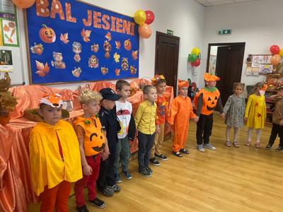Przedszkolaki podczas Balu Jesieni.