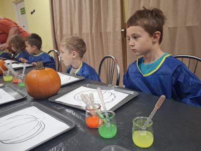 Dzieci podczas warsztatów.