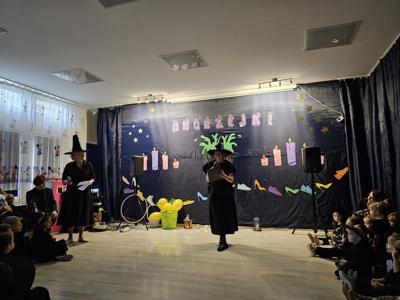 Przedszkolaki podczas zabawy Andrzejkowej 