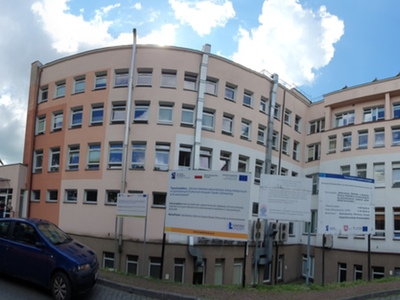 Budynek Główny - wejście główne