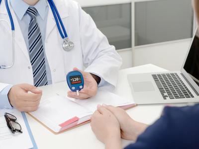 Samodzielny Publiczny Zespół Opieki Zdrowotnej w Krasnymstawie zatrudni 
lekarza diabetologa
