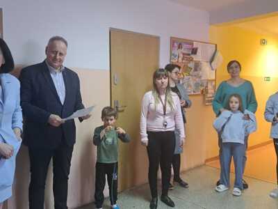 "Daj dzieciom uśmiech na święta" 1