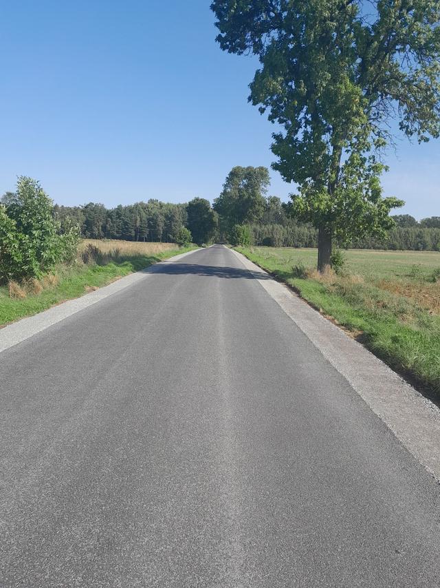 Odtworzeniu nawierzchni jezdni drogi powiatowej nr 1916E