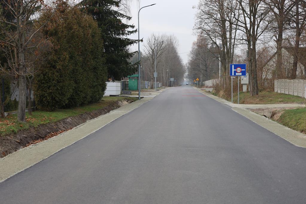Rozbudowy drogi powiatowej nr 1905 E Adamów – Ławy