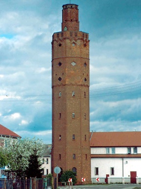 wieza_cisnien_zrodlo_portal_polska_niezwykla.jpg [288x384]
