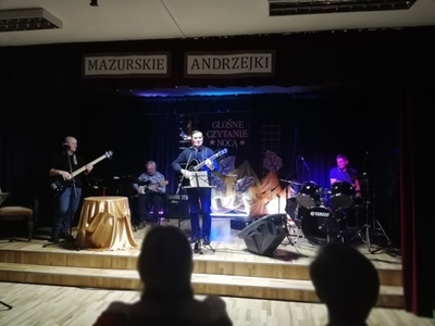 zespół po sezonie na scenie 