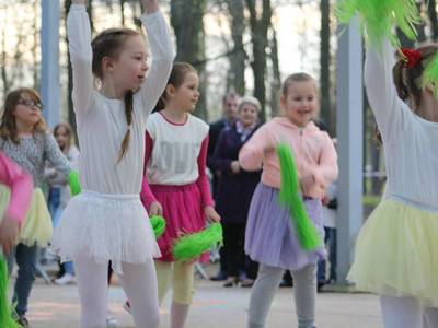 Tancerze Klubu Tańca Towarzyskiego BALAVIO