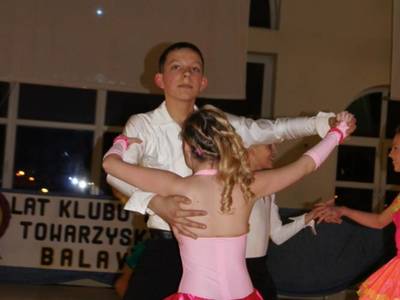 Tancerze Klubu Tańca Towarzyskiego BALAVIO