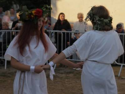 Tancerze Klubu Tańca Towarzyskiego BALAVIO