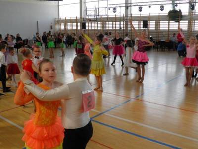 Tancerze Klubu Tańca Towarzyskiego BALAVIO
