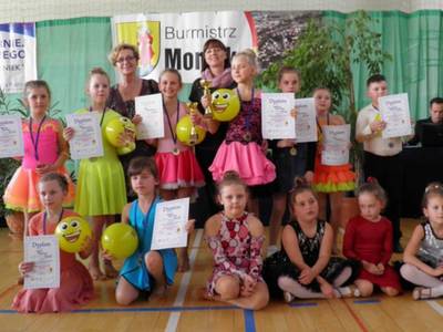 Tancerze Klubu Tańca Towarzyskiego BALAVIO