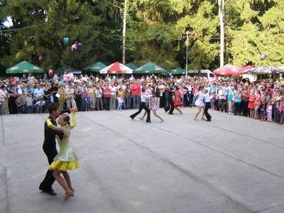 Tancerze Klubu Tańca Towarzyskiego BALAVIO