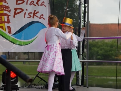 Tancerze Klubu Tańca Towarzyskiego BALAVIO
