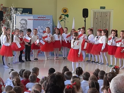 Chòr Seniora - występ w przedszkolu