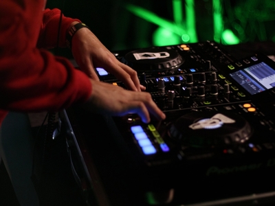 SUMMER DJ FIGHT
