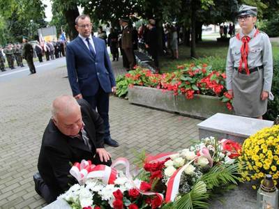 Mieszkańcy Białej Piskiej w hołdzie Bohaterom