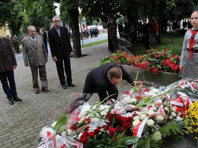 Mieszkańcy Białej Piskiej w hołdzie Bohaterom