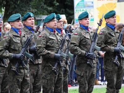 Mieszkańcy Białej Piskiej w hołdzie Bohaterom