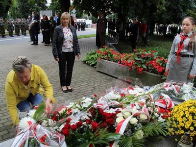 Mieszkańcy Białej Piskiej w hołdzie Bohaterom