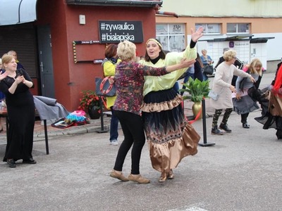 ŻYWA ULICA