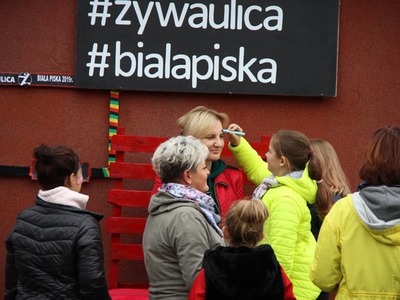 ŻYWA ULICA