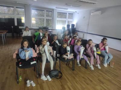 Noc Bibliotek " Absurd nie czytać "