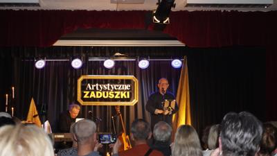 ARTYSTYCZNE ZADUSZKI
