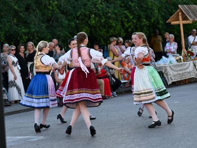 Na zdjęciu występ zespołu tanecznego ze Słowacji