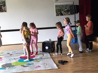 Zajęcia wakacyjne z dziećmi w MGOK i MGBP