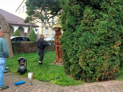 Rzeźby na terenie Białej Piskiej zyskały nowy wygląd!