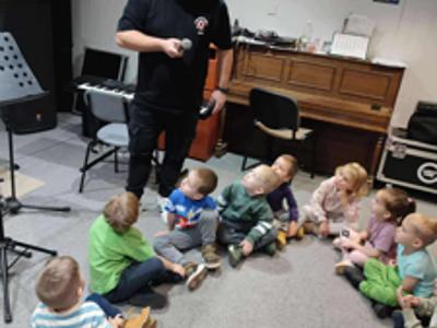 Grupa Motylki z Przedszkola Miejskiego 