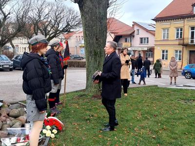 Pamięć i Hołd: Rocznica Stanu Wojennego i Pacyfikacji KWK "Wujek"
