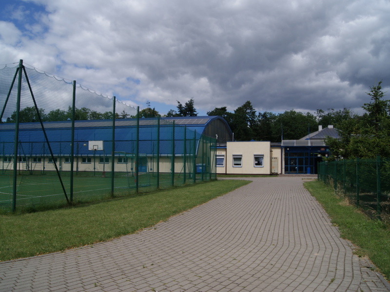o nas - hala sportowa osir koluszki