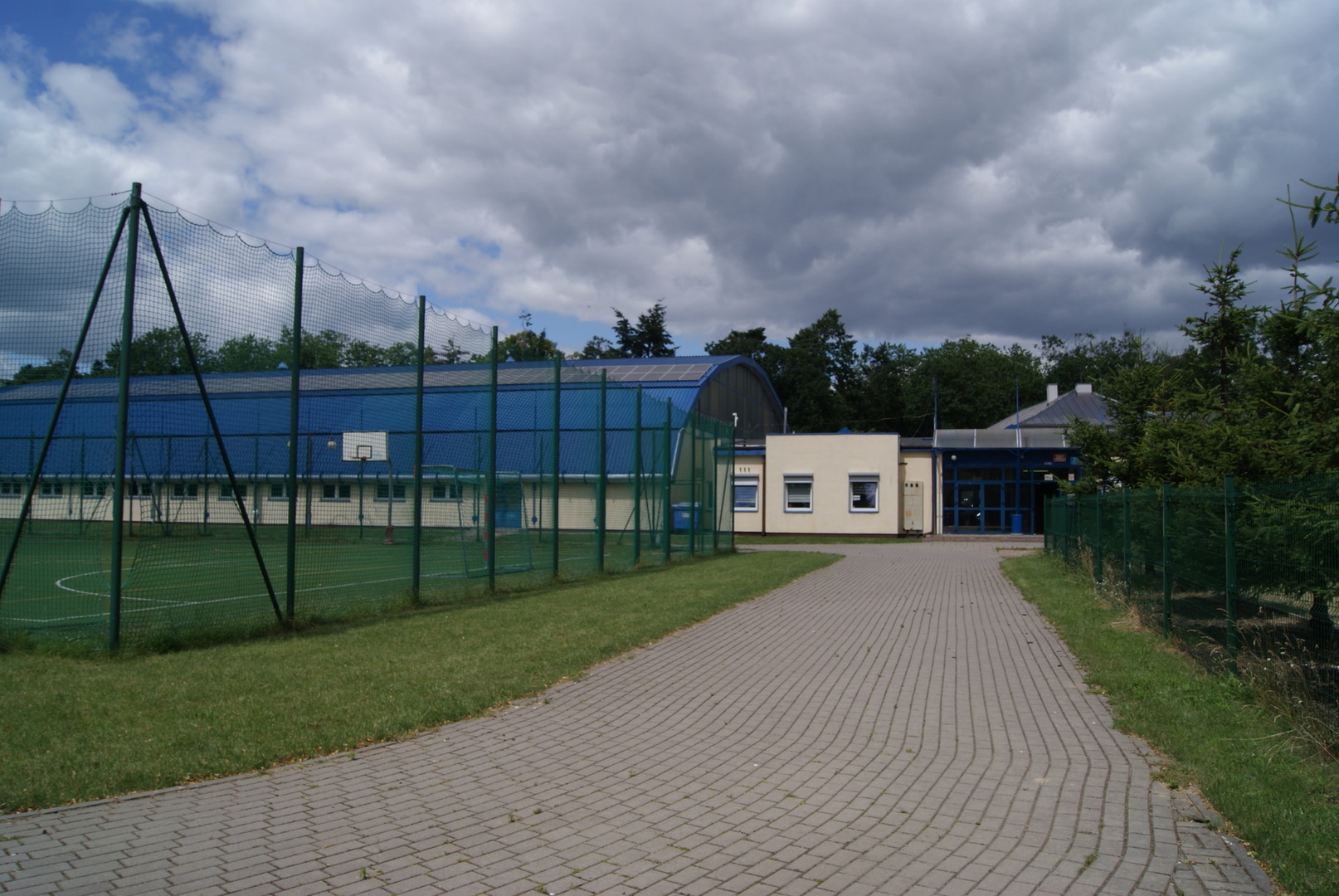 o nas - hala sportowa osir koluszki